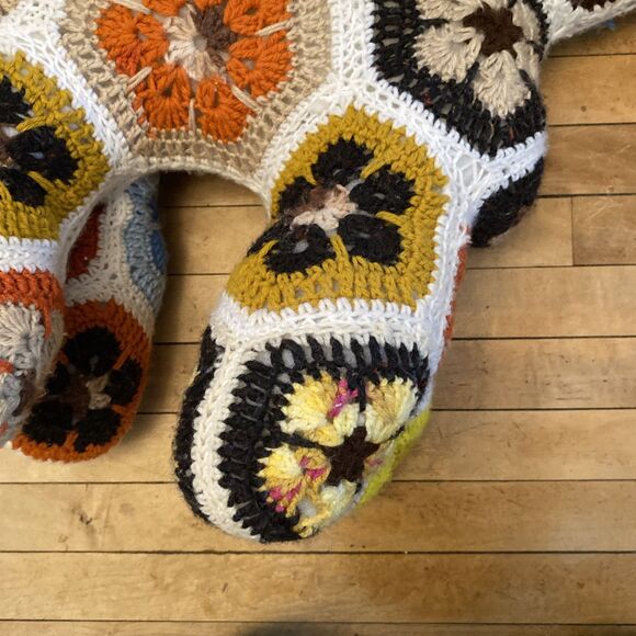 Vintage Crocheted Afghan Horse Pony Pillow Huge 18”x30” Floral Retro 70’s - Picture 14 of 16